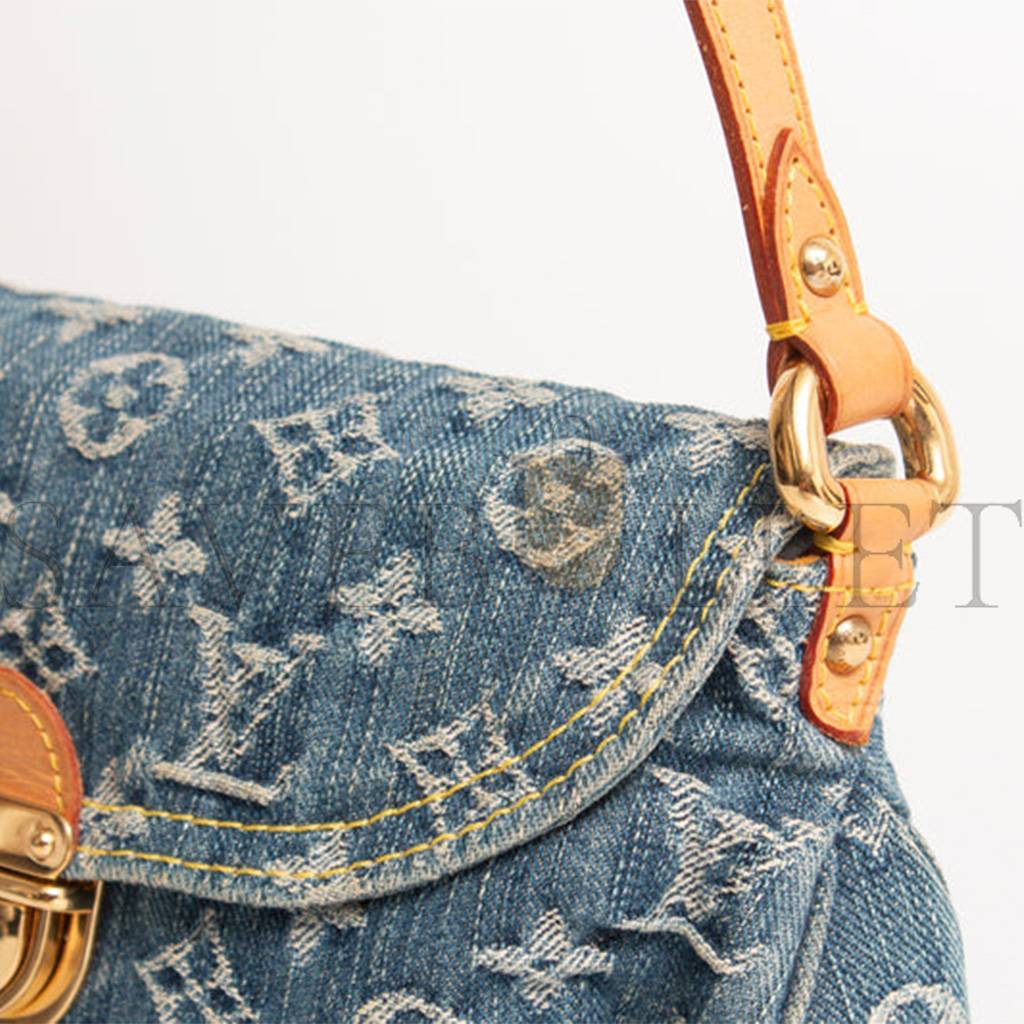 l**is V*t*n monogram denim  pleaty m95050 (26*15*9cm)